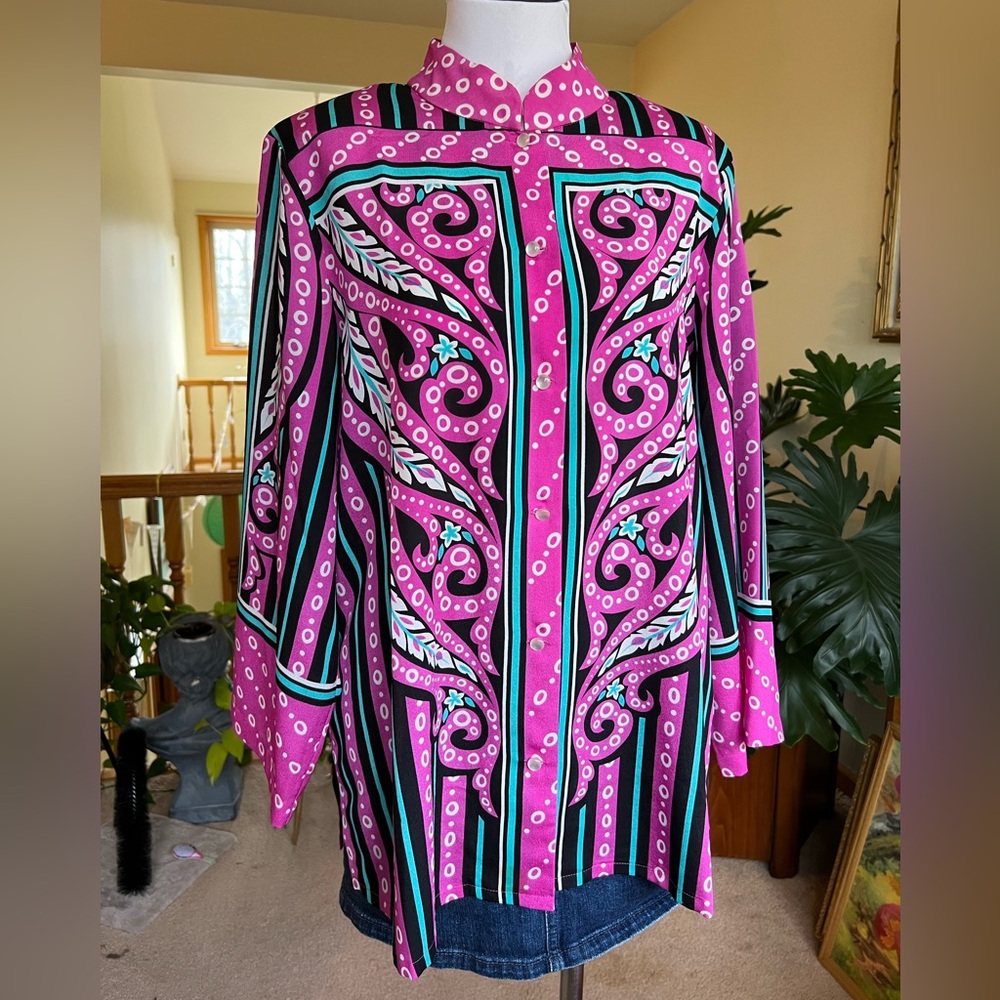 BOB MACKIE 💓 Wearable Art Blouse, tunic, Pearl like buttons, gorgeous